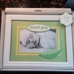 Sweet pea pod baby picture frame photo 4x6 8x10